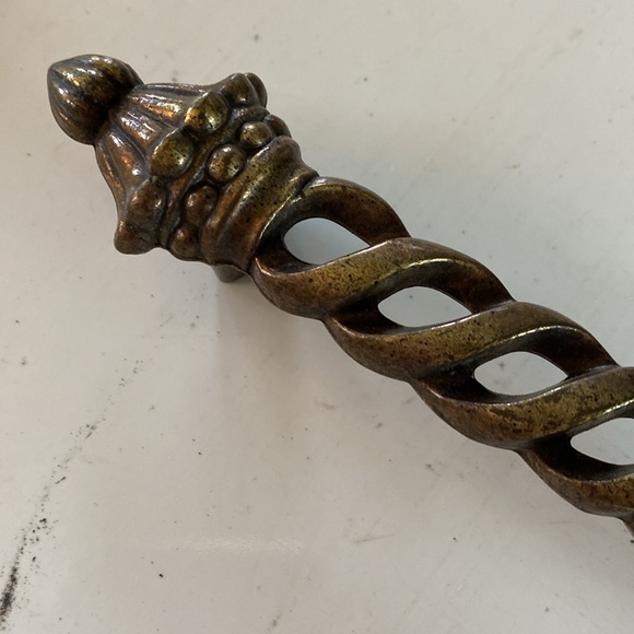 Vintage Patina Brass Drawer Pull Handle - Picture 5 of 8